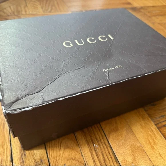 Gucci Red Patent Leather Heels - Picture 13 of 13